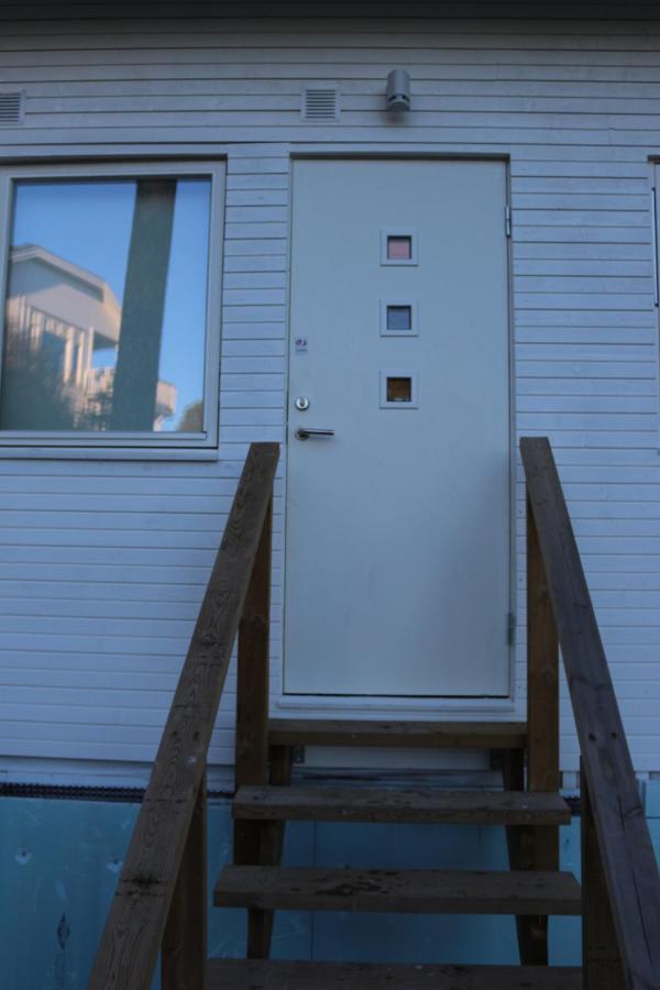 Nice Apartment With1 Bedroom Separate Living Room With A Sofa Bed And A Tiny Kitchen A Bathroom Located In Nordstrand Near By The Sea For 3 Guests With A Garden And Grill 5 Extra Guests With Extra Cost In The Cabin With Sea View Just Outside The Apar Oslo Zewnętrze zdjęcie