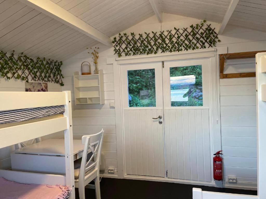Nice Apartment With1 Bedroom Separate Living Room With A Sofa Bed And A Tiny Kitchen A Bathroom Located In Nordstrand Near By The Sea For 3 Guests With A Garden And Grill 5 Extra Guests With Extra Cost In The Cabin With Sea View Just Outside The Apar Oslo Zewnętrze zdjęcie