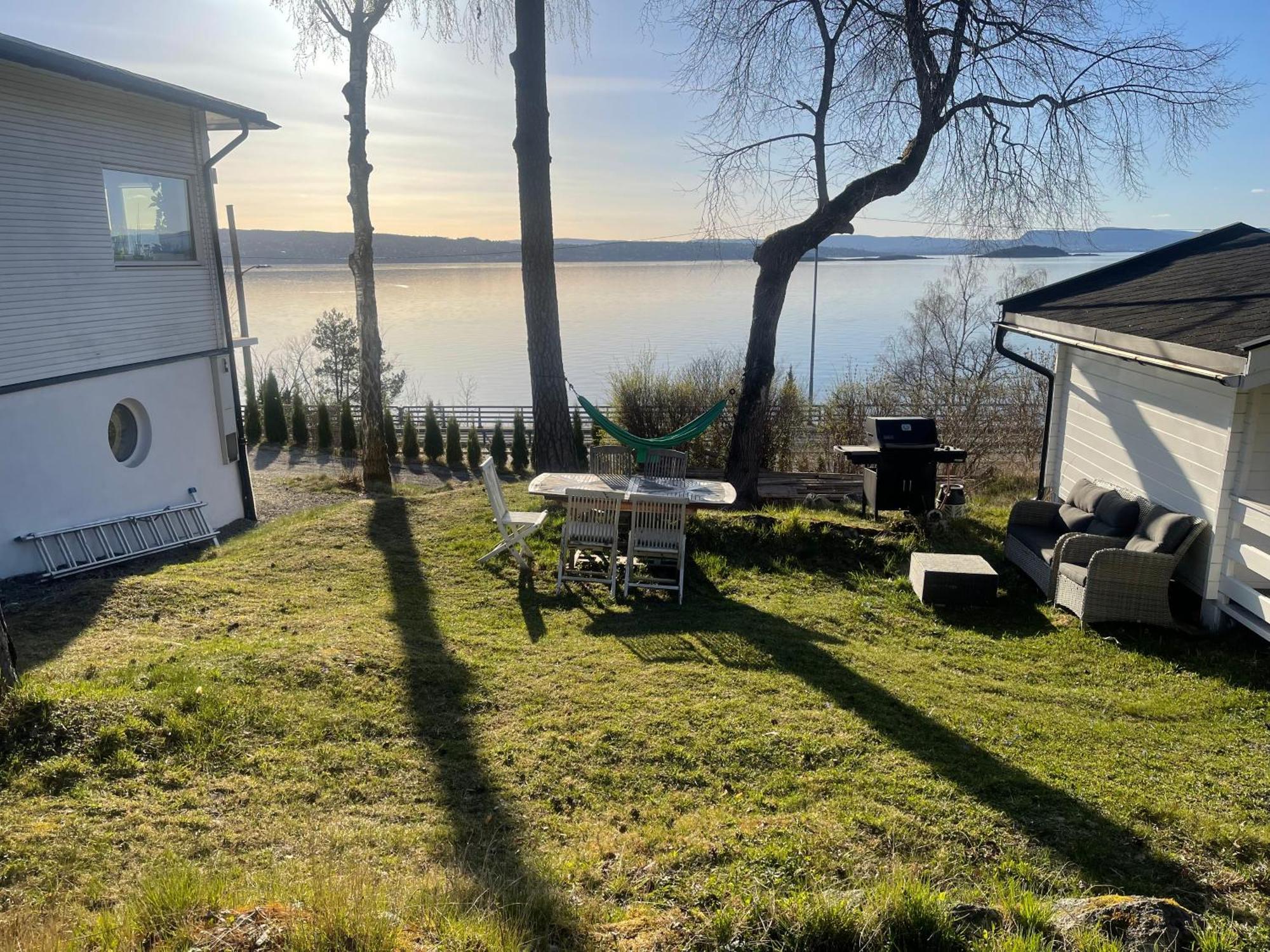 Nice Apartment With1 Bedroom Separate Living Room With A Sofa Bed And A Tiny Kitchen A Bathroom Located In Nordstrand Near By The Sea For 3 Guests With A Garden And Grill 5 Extra Guests With Extra Cost In The Cabin With Sea View Just Outside The Apar Oslo Zewnętrze zdjęcie